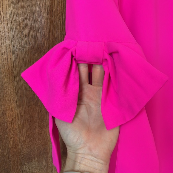 CeCe Crepe Shift Dress - Picture 4 of 10